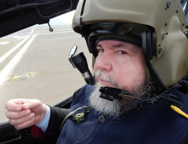 Σωστός «κομάντο» ο ιερέας που φωτογραφήθηκε με τον «ακροαριστερό» Α.Τσίπρα (φωτό & βίντεο)